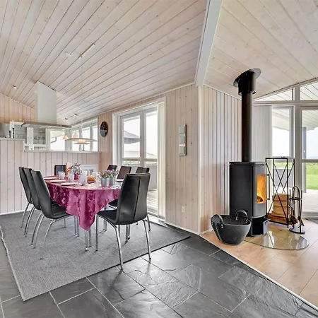 Nahel - 150m To The Fjord By Interhome